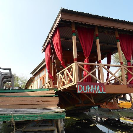 Houseboat Dunhill Bed & Breakfast ศรีนาการ์ ภายนอก รูปภาพ